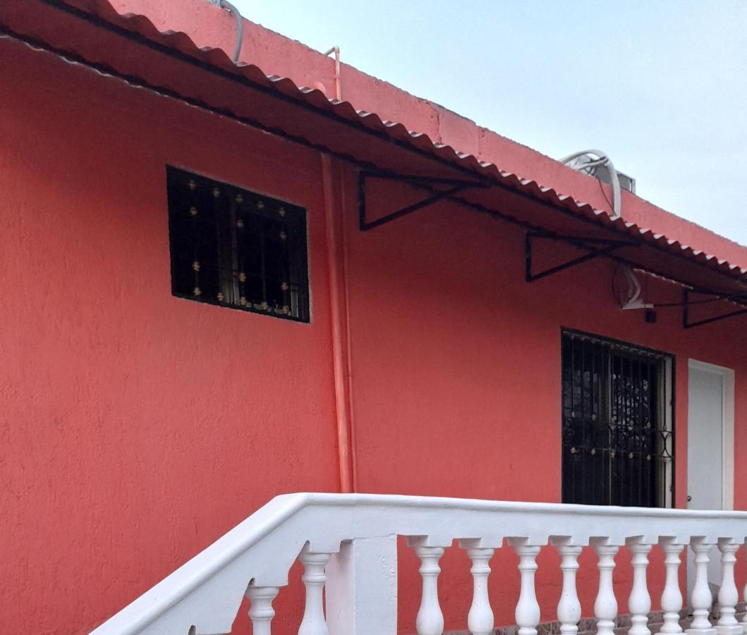 Villa Lirios Valladolid  Eksteriør billede